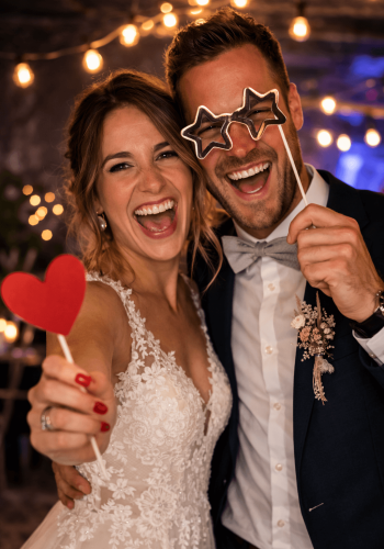 Fotobox & Fotocamper Erfurt - Daniela Tapliuc - Fotobox zu deiner Hochzeit mit tollen passenden Requisiten